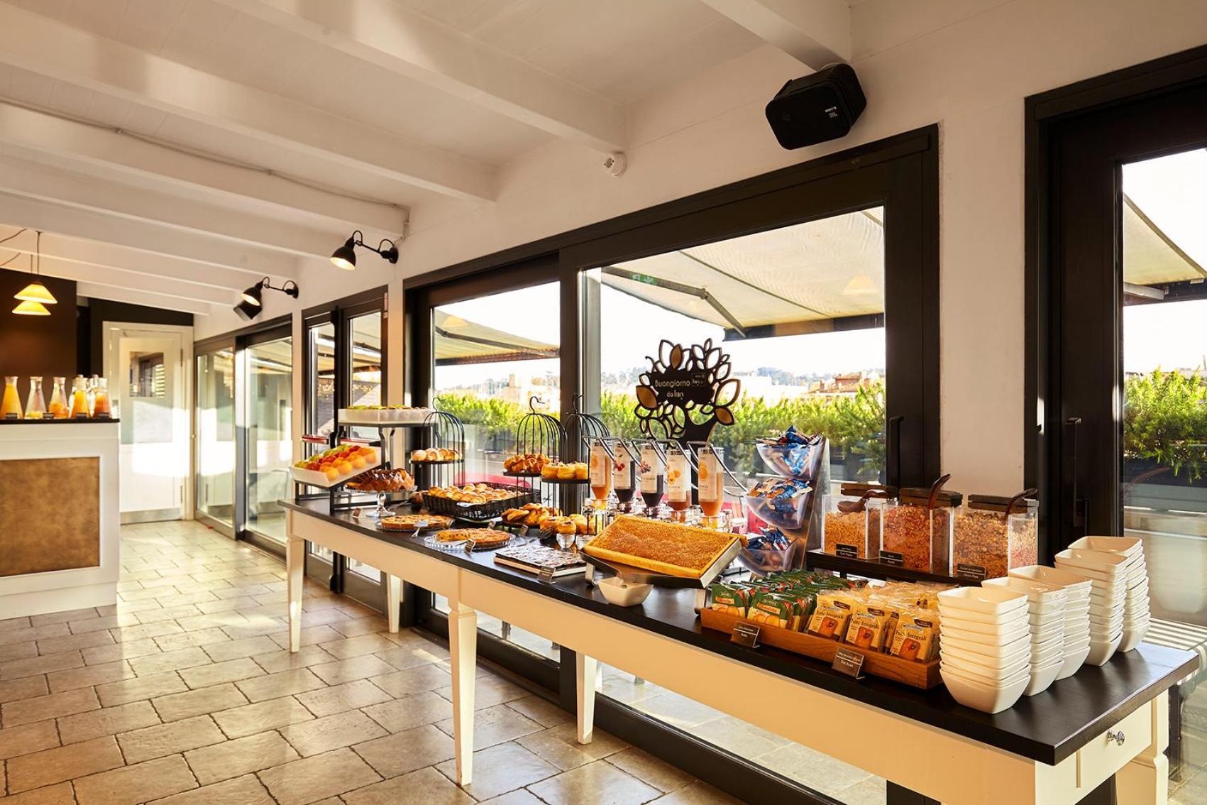 Trianon Borgo Pio Aparthotel — Photos 1